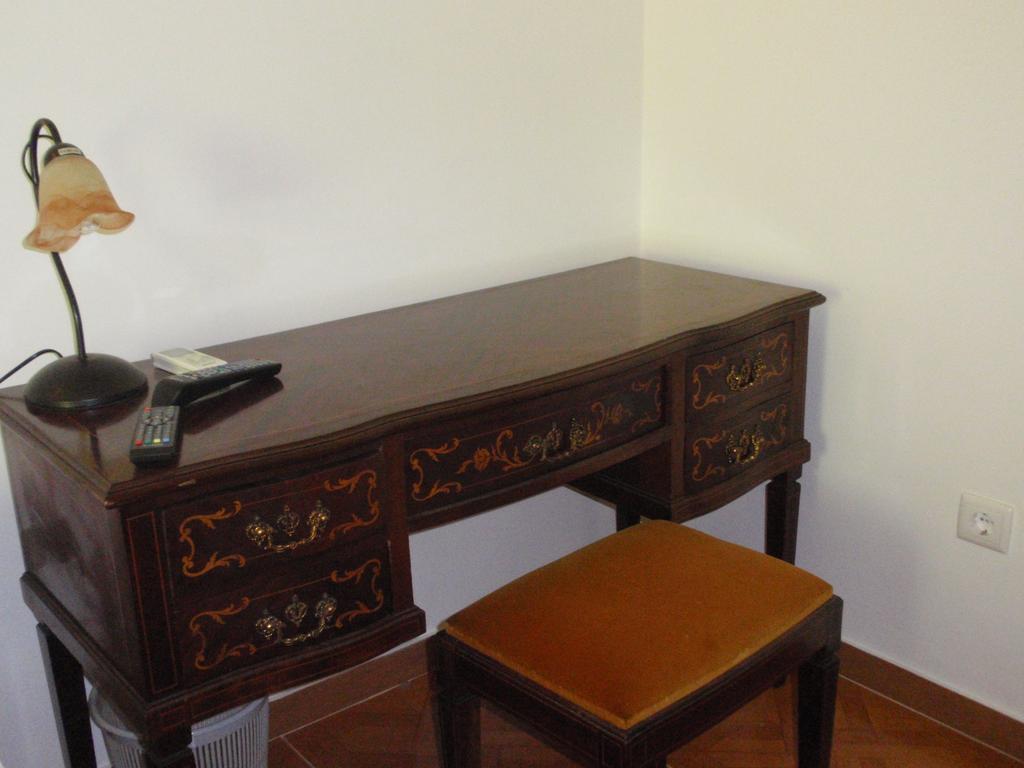 "O Viajante" Low Cost Hotel Estremoz Zimmer foto